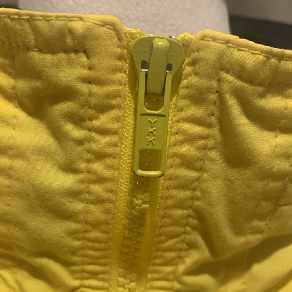 London Fog w/“Stamp of Approval” Yellow & Blue Jacket Size Large - Picture 8 of 16